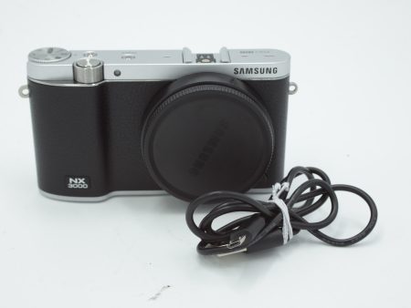 Samsung NX3000 Mirrorless Digital Camera *USED* Hot on Sale