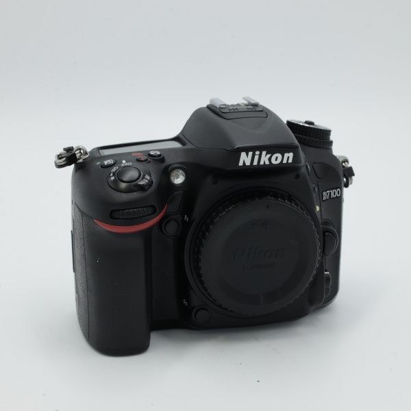 Nikon D7100 DSLR Camera (Body Only) *USED* For Cheap