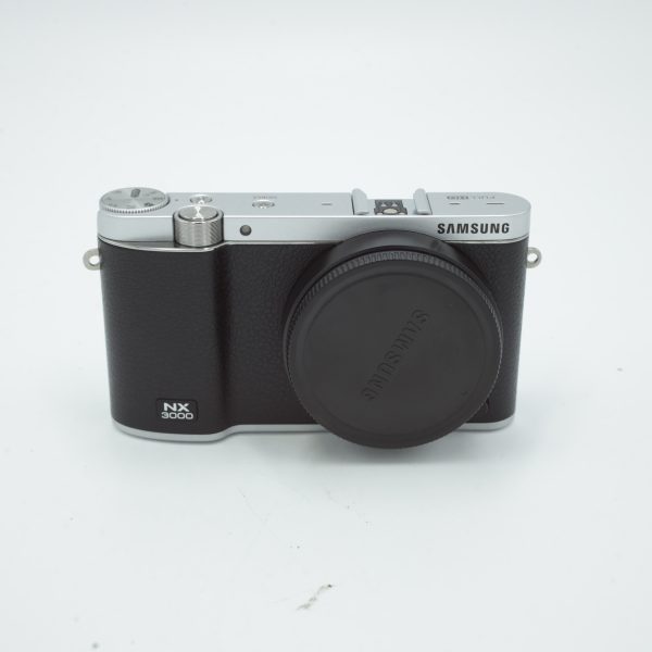 Samsung NX3000 Mirrorless Digital Camera *USED* Hot on Sale