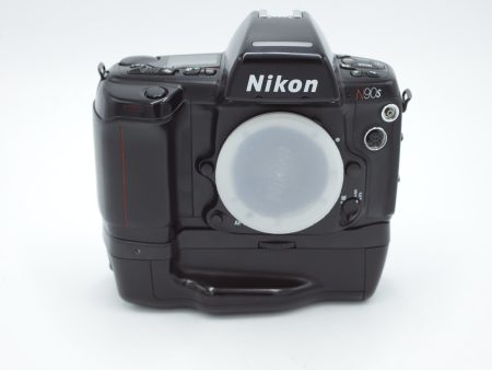 Nikon N90s 35mm Film Camera with MB-10 Battery Pack *USED* Hot on Sale