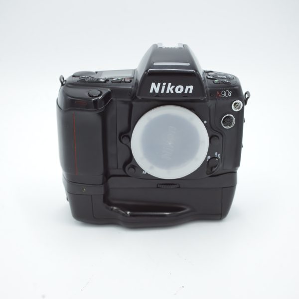 Nikon N90s 35mm Film Camera with MB-10 Battery Pack *USED* Hot on Sale