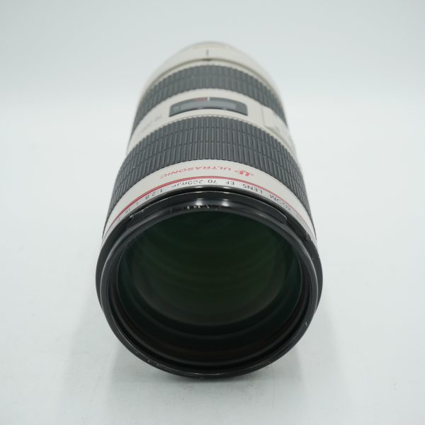 Canon EF 70-200mm f 2.8L IS II USM Lens *USED* For Discount