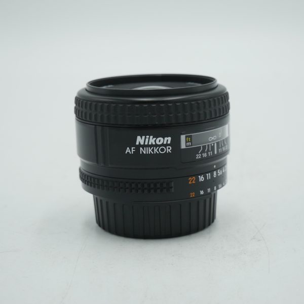 Nikon AF NIKKOR 35mm f 2D Lens *USED* Online Hot Sale