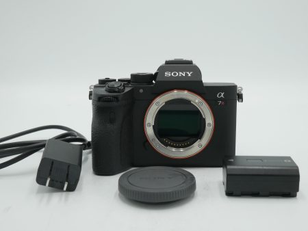 Sony Alpha a7R IV Mirrorless Digital Camera (Body Only) *USED* Hot on Sale